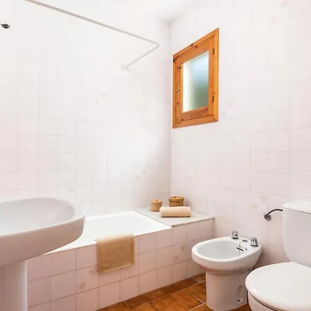 Brisa Mar 1, 2 Bedroom Apartment, Cala'n Bosch