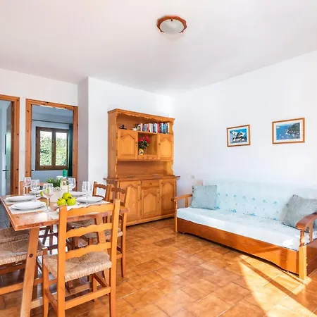 Brisa Mar 1, 2 Bedroom Apartment, Cala'n Bosch *